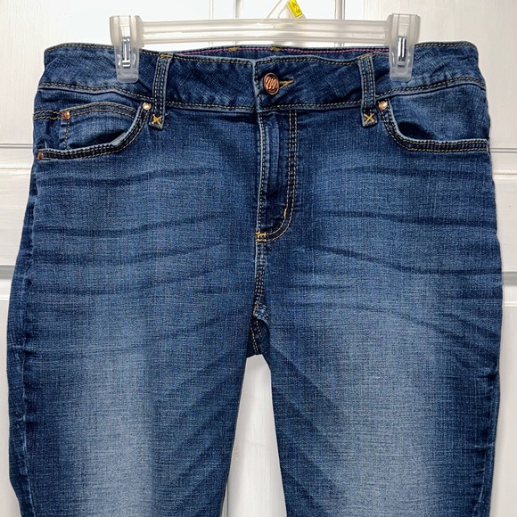 Wrangler Women's Classic Blue Jeans - Picture 7 of 11